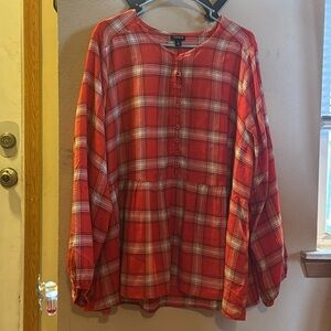 🌴 NWOT - **NEW** without the tags Torrid orange rayon plaid sleeve top Size 2